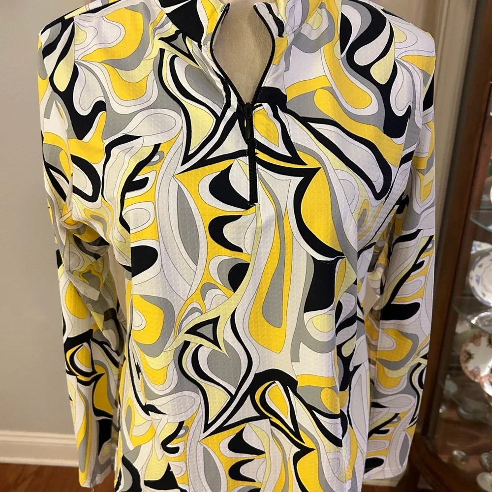 Exercise shirt - Picture 2 of 5